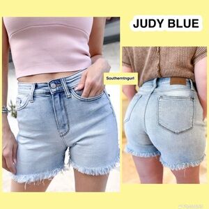 NWT  JUDY BLUE  High Rise Frayed Hem Cut Off Dad Shorts